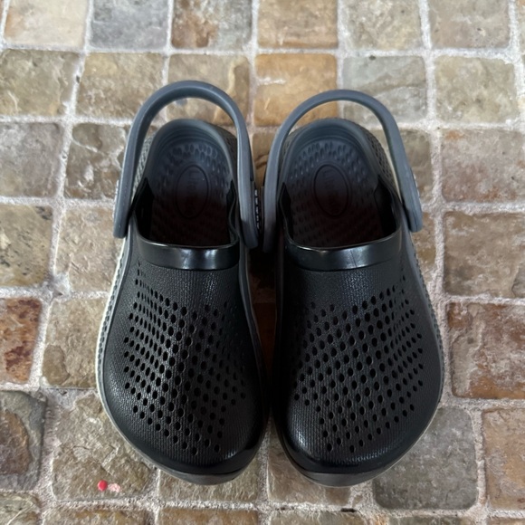 CROCS Black and Gray Classic Clogs - Picture 3 of 7